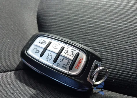 2018 Chrysler Pacifica Touring Plus from USA, damaged, VIN 2C4RC1FG8JR133072